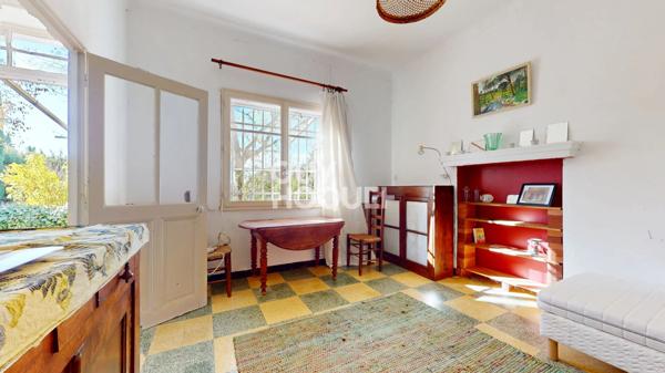 Maison à vendre à L'Isle-sur-la-Sorgue - Un potentiel à exploiter !