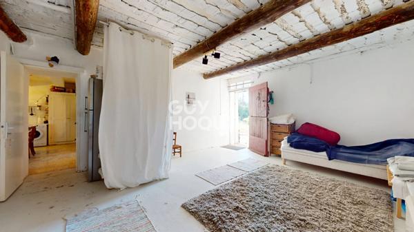 Maison à vendre à L'Isle-sur-la-Sorgue - Un potentiel à exploiter !