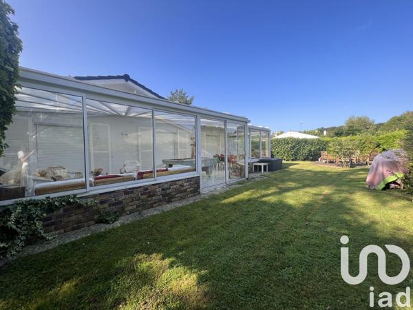 Maison traditionnelle 6 pièces de 136 m² à Lésigny (77150)