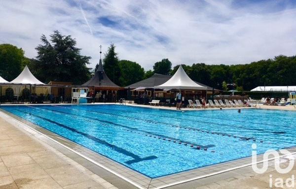 Maison traditionnelle 6 pièces de 136 m² à Lésigny (77150)