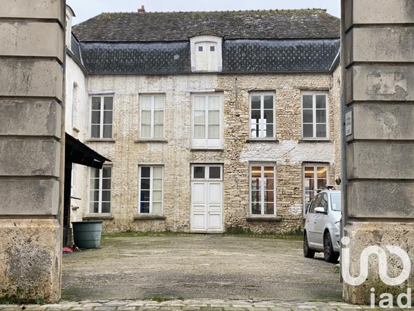 Maison 10 pièces de 350 m² à Étampes (91150)