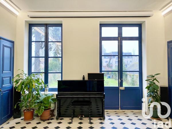 Maison 10 pièces de 350 m² à Étampes (91150)