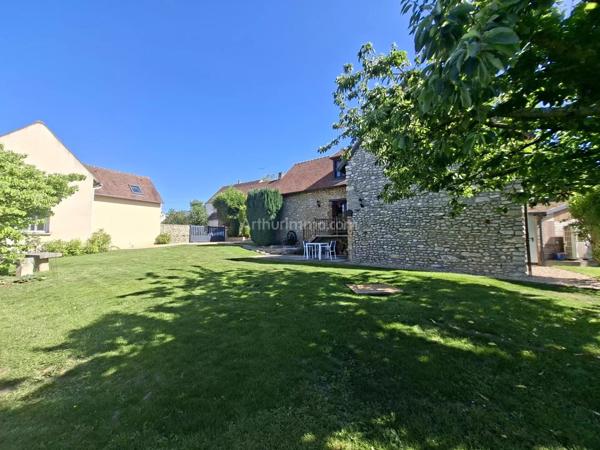 Vente                                                      Maison
                        
                     7 pièces                      125 m2                     à Gisors