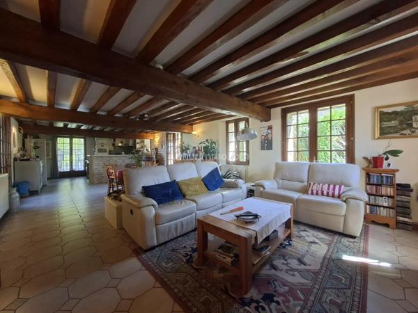 Vente                                                      Maison
                        
                     7 pièces                      125 m2                     à Gisors