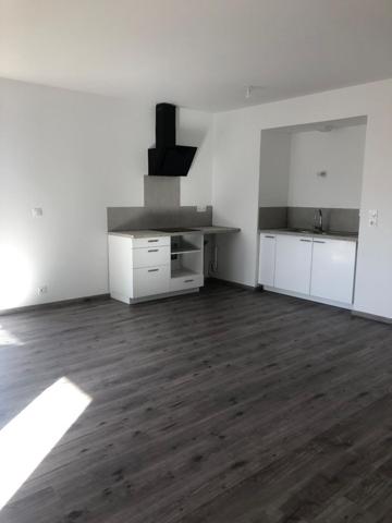 APPARTEMENT T3,  
Coueron 44220