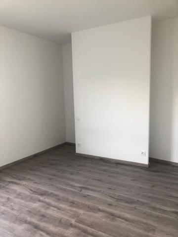 APPARTEMENT T3,  
Coueron 44220