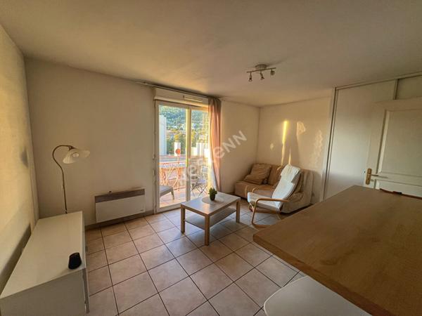 Appartement Toulon 1 pièce(s) 23 m2 secteur La Palasse Vendu loué