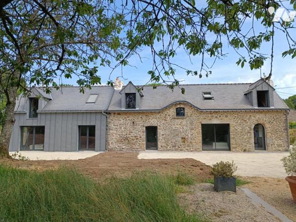 A VENDRE 56 BRECH DEMEURE EN PIERRES DANS BEL ENVIRONNEMENT - NOMBREUSES POSSIBILITES