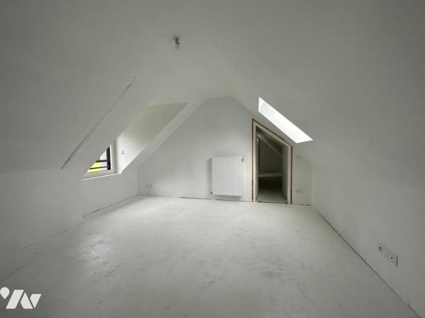 A VENDRE 56 BRECH DEMEURE EN PIERRES DANS BEL ENVIRONNEMENT - NOMBREUSES POSSIBILITES