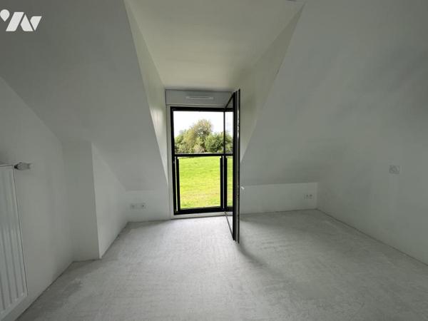 A VENDRE 56 BRECH DEMEURE EN PIERRES DANS BEL ENVIRONNEMENT - NOMBREUSES POSSIBILITES