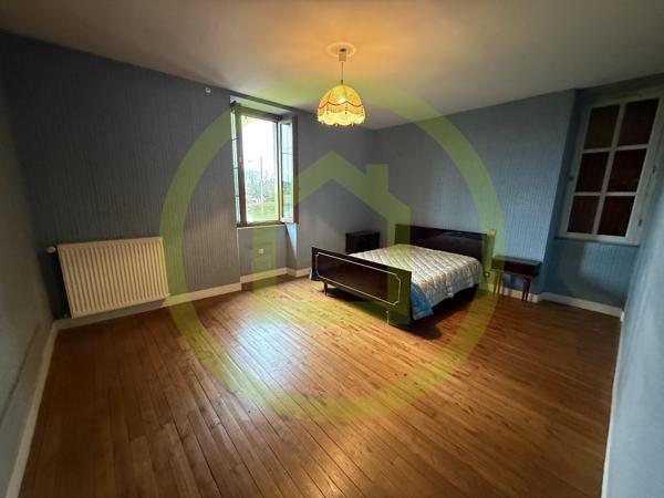 Maison à ROULLET SAINT ESTEPHE (16440)