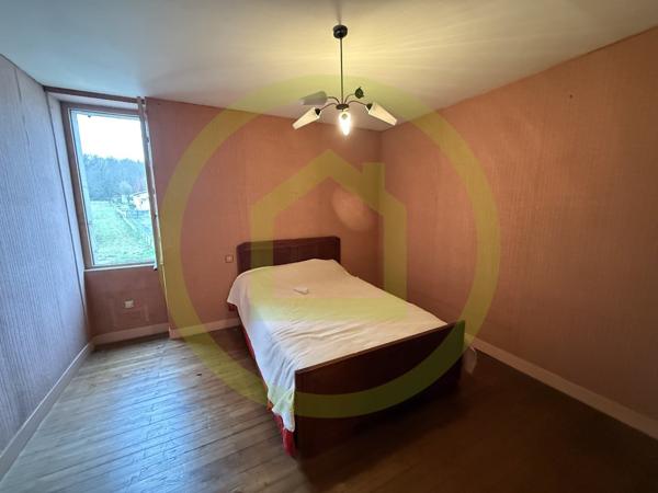 Maison à ROULLET SAINT ESTEPHE (16440)