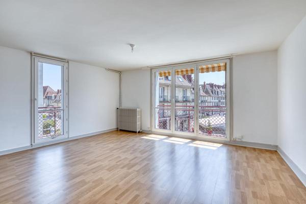 Beau Duplex, centre ville 3 pièce(s) 92.40 m2 belle luminosité et vue dégagée