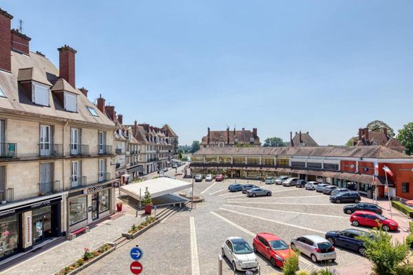 Beau Duplex, centre ville 3 pièce(s) 92.40 m2 belle luminosité et vue dégagée