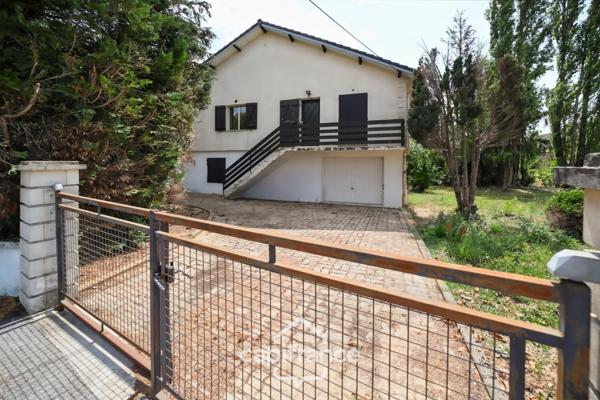 Maison sur sous-sol complet à rénover à Beaufort (39190), idéal premier achat ou investissement.