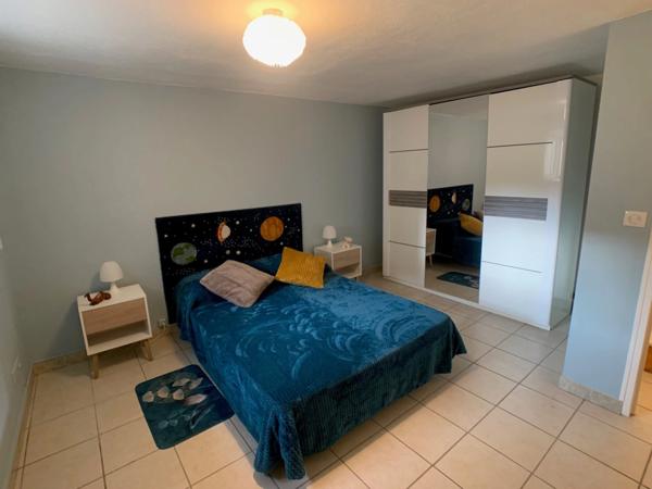 MONTLUCON maison rénovée 2 ch, avec jardin, terrasse et grand garage 45m²