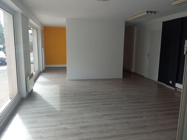 CHALLANS CENTRE VILLE Local commercial 80 m²