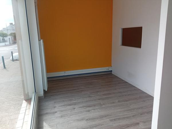 CHALLANS CENTRE VILLE Local commercial 80 m²