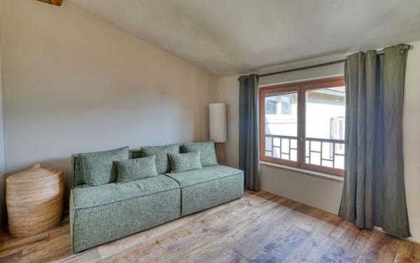 Appartement à vendre    4 pièces • 87 m2 Saint-Didier-au-Mont-d'Or