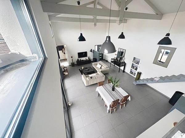 Maison d'Architecte de 185m² + piscine à Casteljaloux