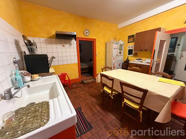 Vente
                Maison98 m² - 3 Pièces -
                    chateaumeillant (18370)
