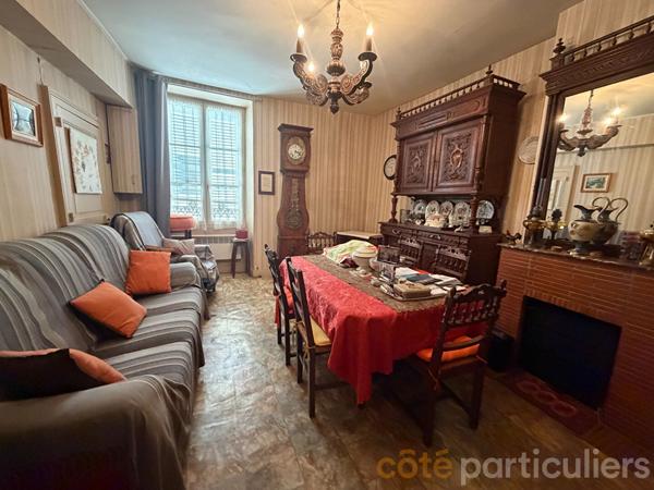 Vente
                Maison98 m² - 3 Pièces -
                    chateaumeillant (18370)