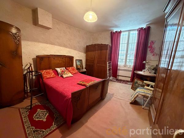 Vente
                Maison98 m² - 3 Pièces -
                    chateaumeillant (18370)
