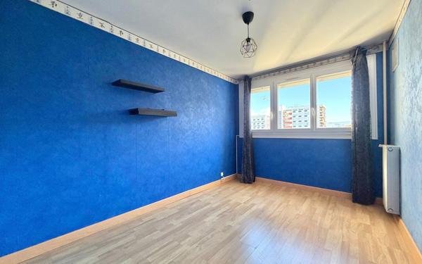 Appartement à vendre    6 pièces • 108,09 m2 Marseille 10