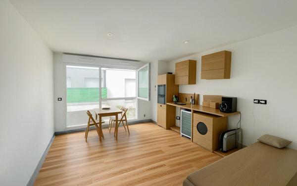 Appartement à vendre    1 pièce • 23,27 m2 Romainville