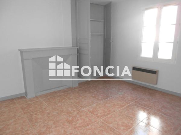 Location Appartement 2 pièces 45.46 m² - 41 RUE D'ORLEANS Saumur 49400