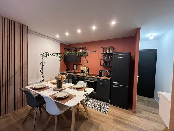 Location
                Appartement60 m² - 3 Pièces -
                    EVREUX (27000)