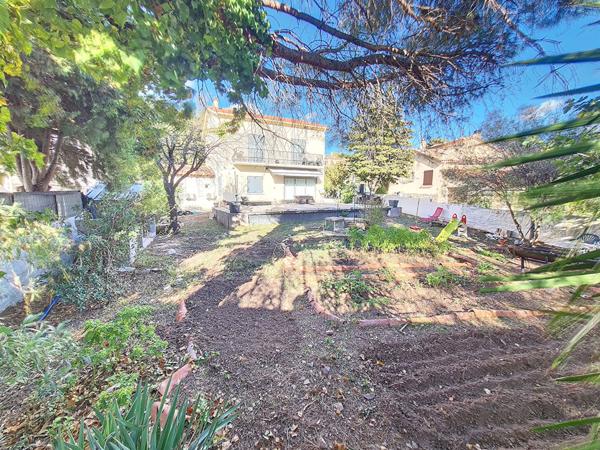 Maison Toulon de 6 pièces de 130 m² et garage