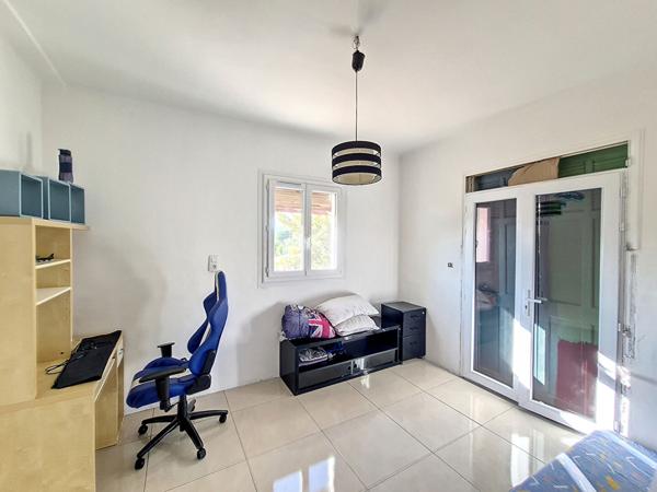 Maison Toulon de 6 pièces de 130 m² et garage