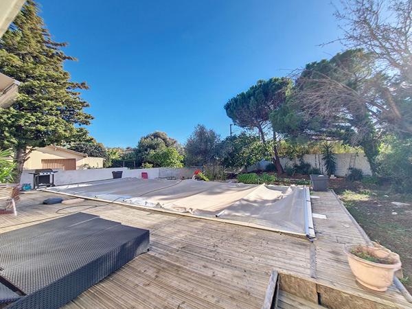 Maison Toulon de 6 pièces de 130 m² et garage