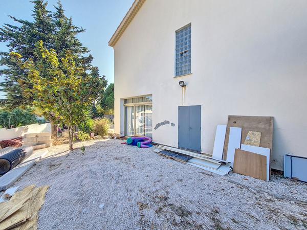 Maison Toulon de 6 pièces de 130 m² et garage