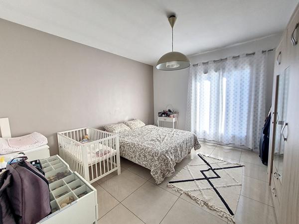 Maison Toulon de 6 pièces de 130 m² et garage
