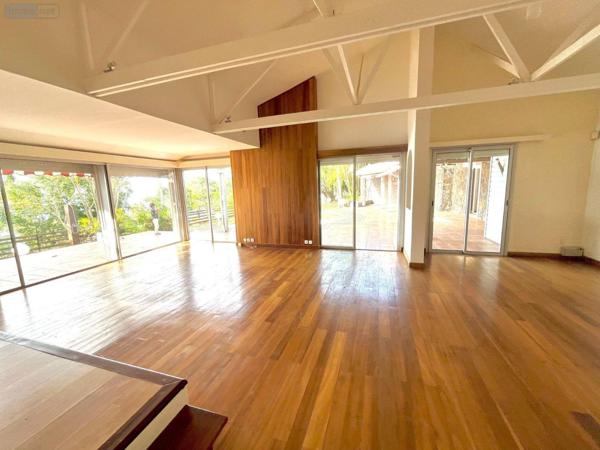 Propriete à vendre à La-Montagne à la Réunion (97417), ref : 97424/162   
LA MONTAGNE