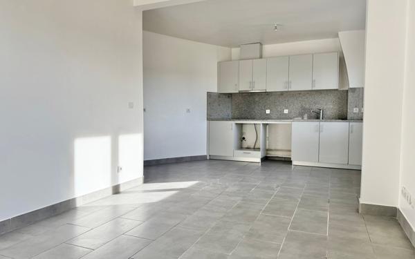 Appartement à vendre    3 pièces • 56 m2 Morangis