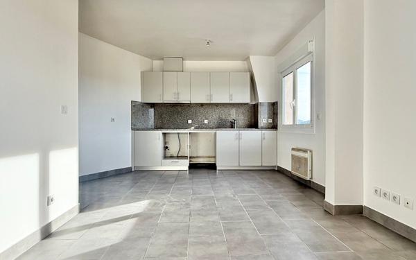 Appartement à vendre    3 pièces • 56 m2 Morangis