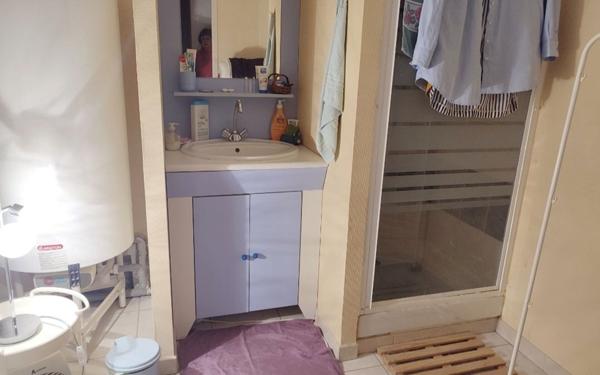 Immeuble à vendre    11 pièces •  Lussant