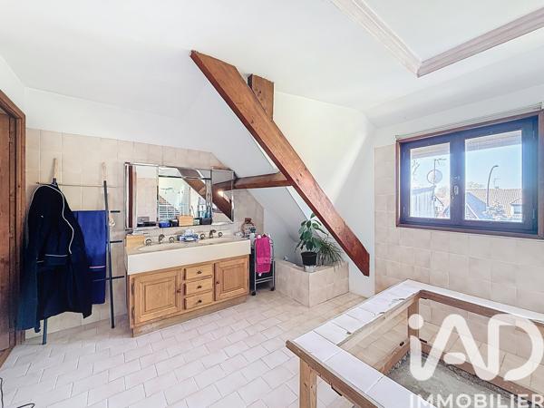 Maison à vendre 7 pièces 161,59 m² Le Plessis-Trévise