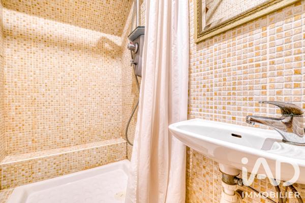 Maison à vendre 10 pièces 225 m² Crécy-la-Chapelle