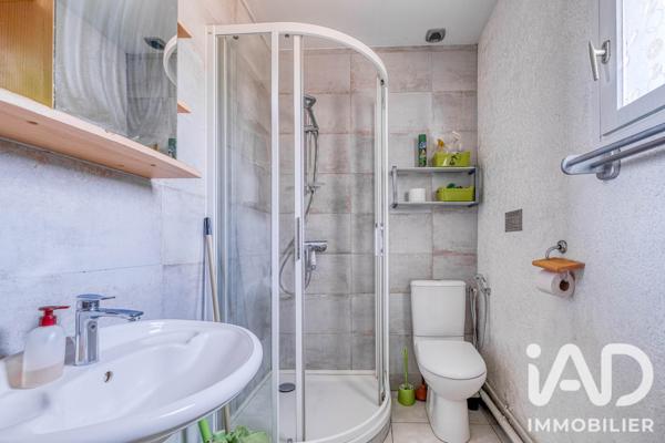 Maison à vendre 10 pièces 225 m² Crécy-la-Chapelle