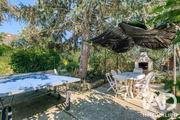 Maison à vendre 10 pièces 225 m² Crécy-la-Chapelle