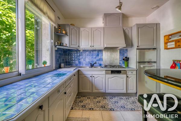 Maison à vendre 10 pièces 225 m² Crécy-la-Chapelle