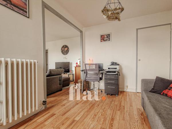 Appartement T3 55 m2 / quartier Longchamp + PARKING + BALCON
