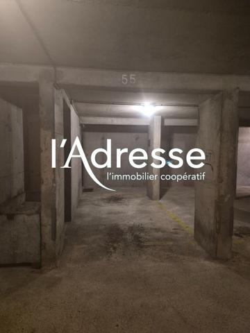 Place de parking pour investissement locatif (ou petite voiture) // Métros Faidherbe - Reuilly - Ledru Rollin