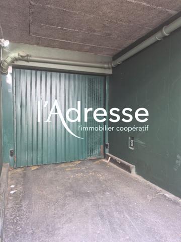 Place de parking pour investissement locatif (ou petite voiture) // Métros Faidherbe - Reuilly - Ledru Rollin