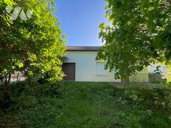 CERNAY LES REIMS : Maison de 6 pièces avec jardin et garage attenant