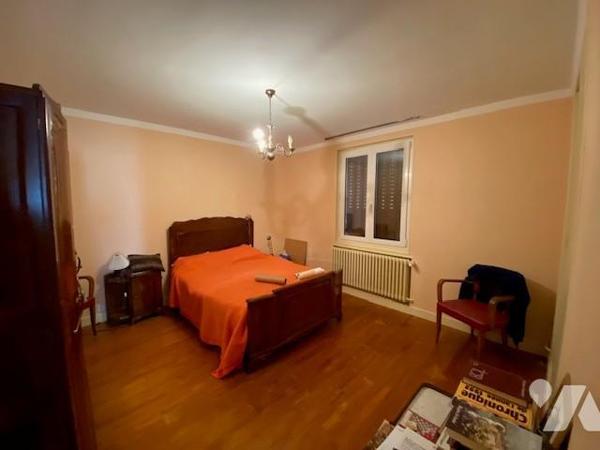 CERNAY LES REIMS : Maison de 6 pièces avec jardin et garage attenant